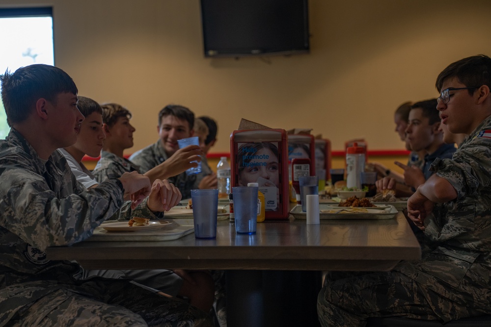 Savannah CAP cadets tour MCAS Beaufourt