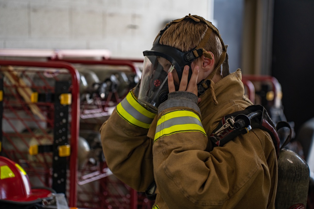 Savannah CAP cadets tour MCAS Beaufourt