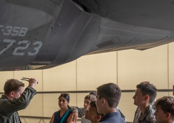 Savannah CAP cadets tour MCAS Beaufourt