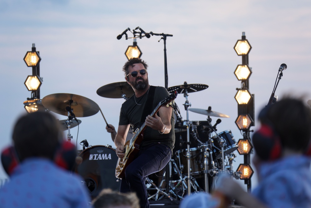 USS Gerald R. Ford Hosts Country Music Band Old Dominion