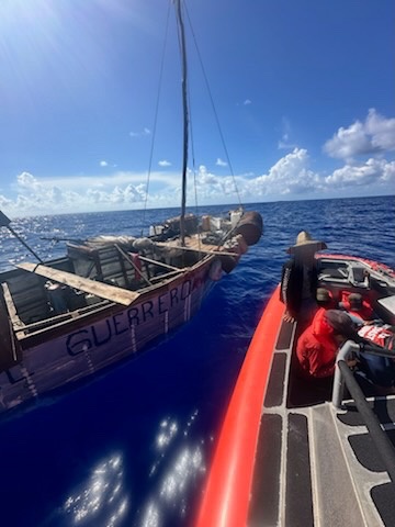 Coast Guard repatriates 32 migrants to Cuba