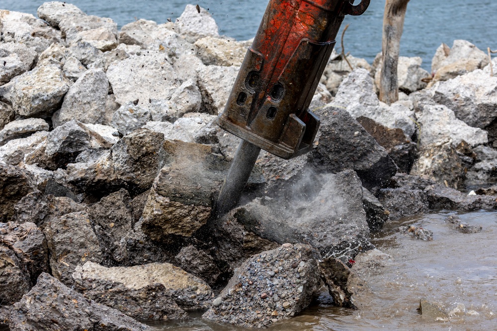 Clearing the way for navigation at Elizabeth