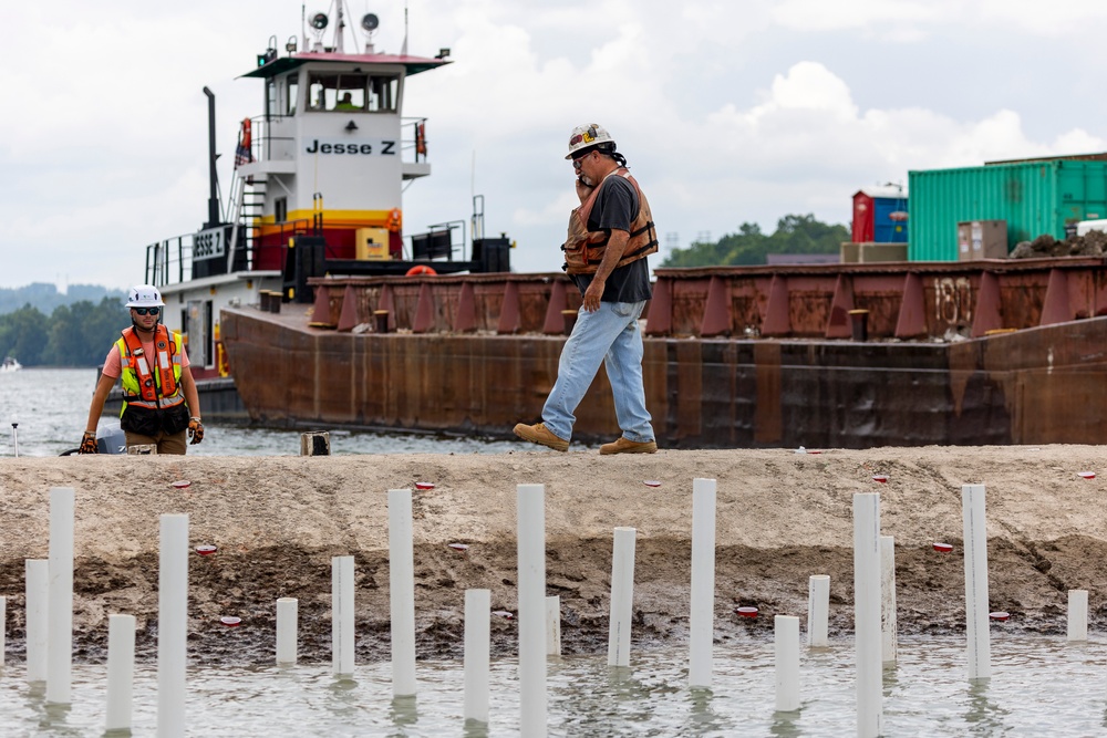 Clearing the way for navigation at Elizabeth