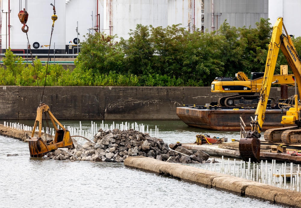 Clearing the way for navigation at Elizabeth