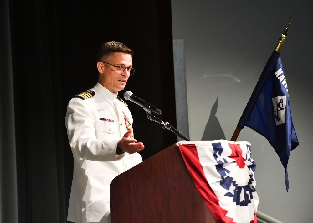 NAVFAC NW Holds Change of Command Ceremony