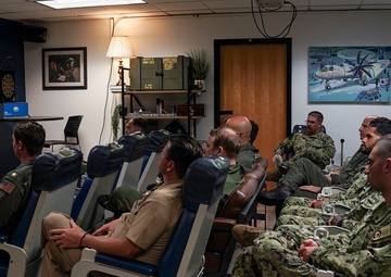 Vice Adm. Doug Perry visits VAW 123