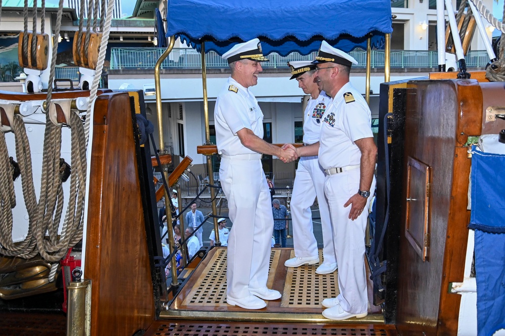 COMPACFLT attends Amerigo Vespucci reception