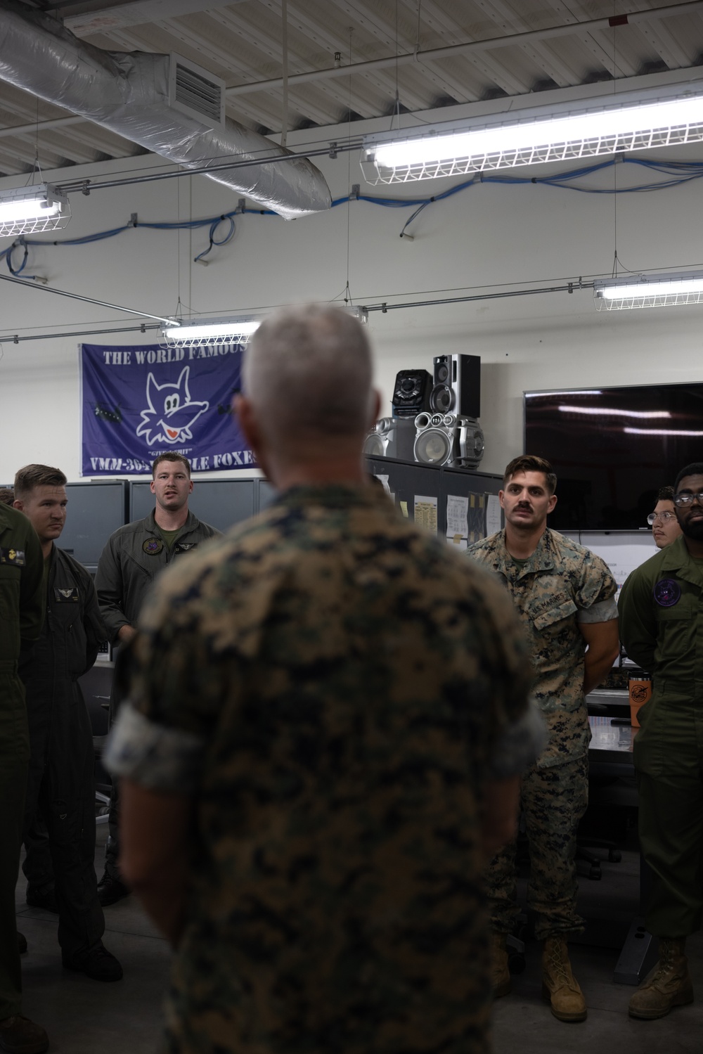 39th Commandant of the Marine Corps visits the Purple Foxes