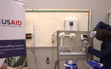 Libya Economic Acceleration Project provides technical training to a solar panel installer in southern Libya to help them expand their businesses.