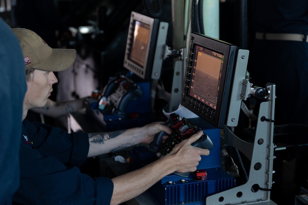 USS Stout particiaptes in SWATT