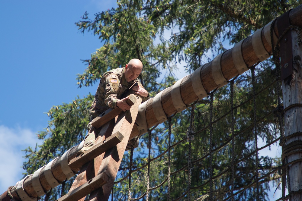 Officer candidates build confidence