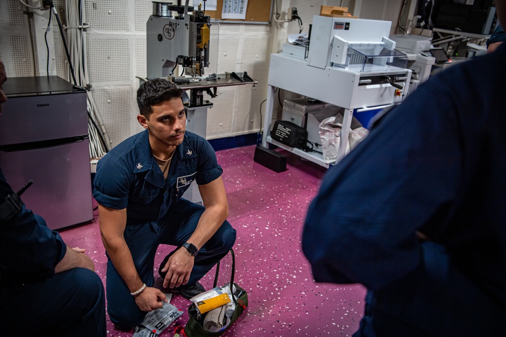 Nimitz Sailors Participate In Medical Training