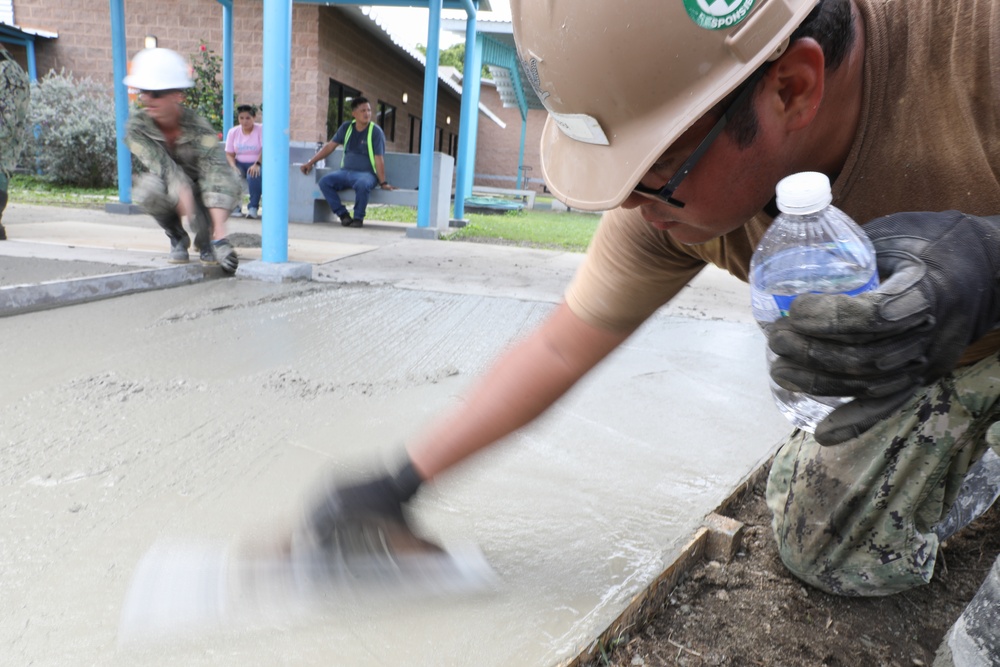 Seabees Work at Ciudad Mujer