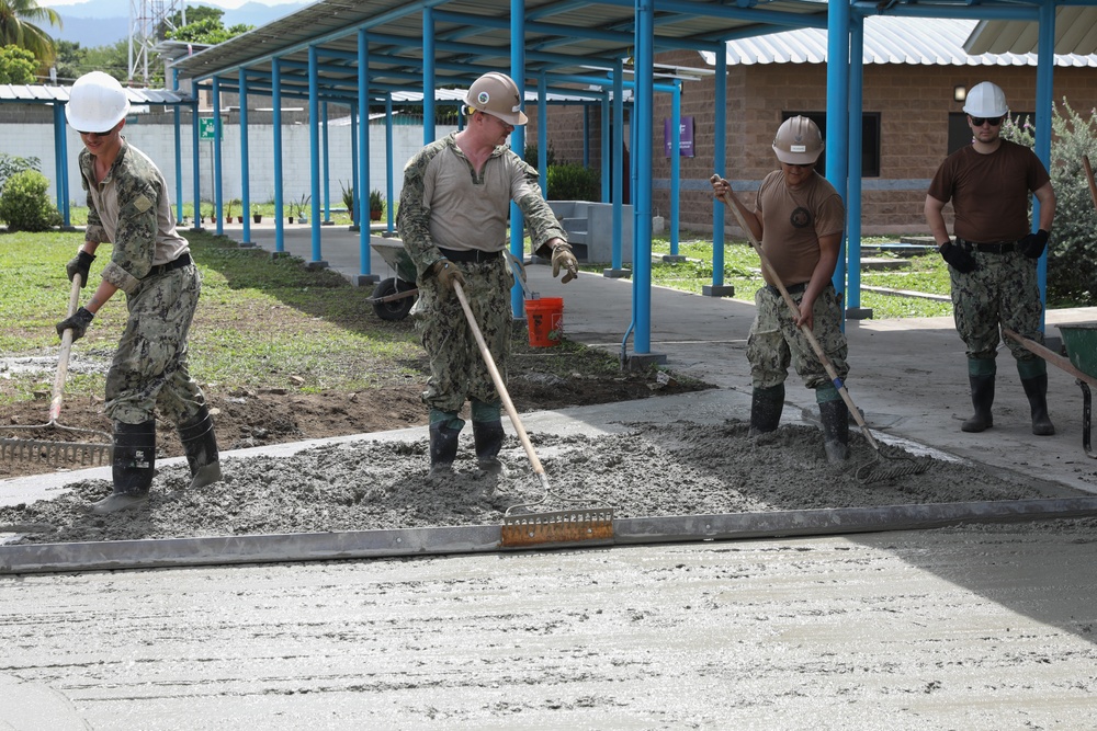 Seabees Work at Ciudad Mujer