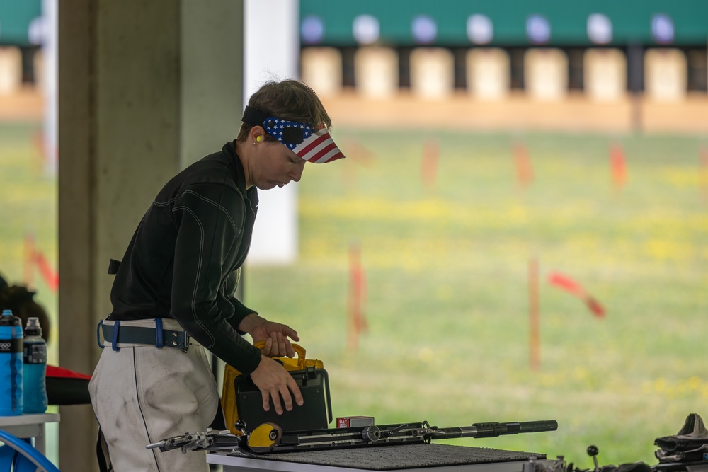 U.S. Army Sgt. Sagen Maddalena’s Women's 50m 3 position Rifle Qualifiers