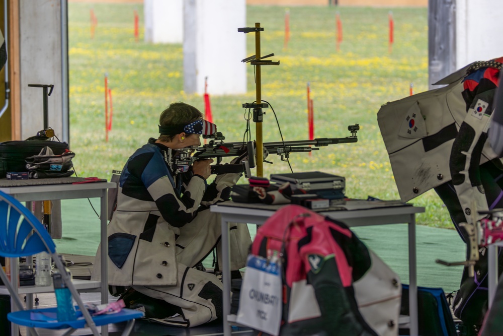 U.S. Army Sgt. Sagen Maddalena’s Women's 50m 3 position Rifle Qualifiers