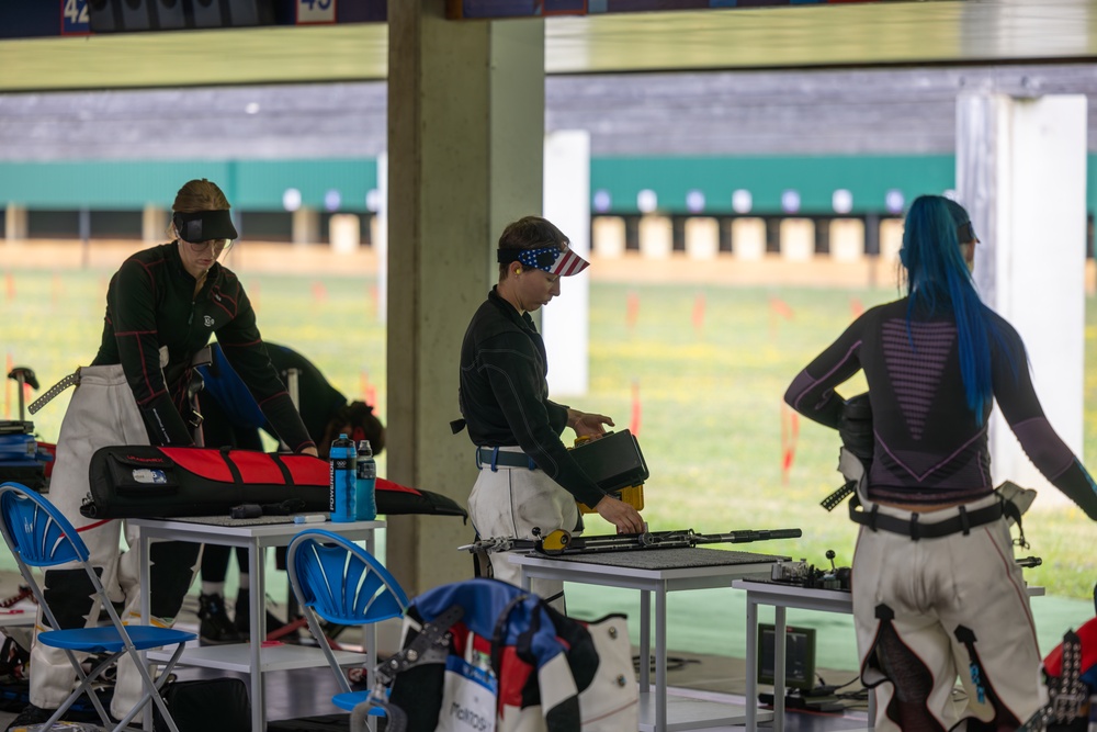 U.S. Army Sgt. Sagen Maddalena’s Women's 50m 3 position Rifle Qualifiers