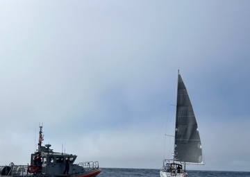 U.S. Coast Guard, Good Samaritan Successfully Rescue Man Overboard Near Channel Islands.