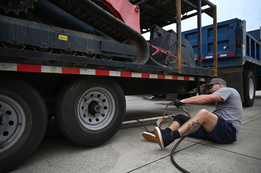 Photo of 116th Air Control Wing Airmen Preparing for Hurricane Debby