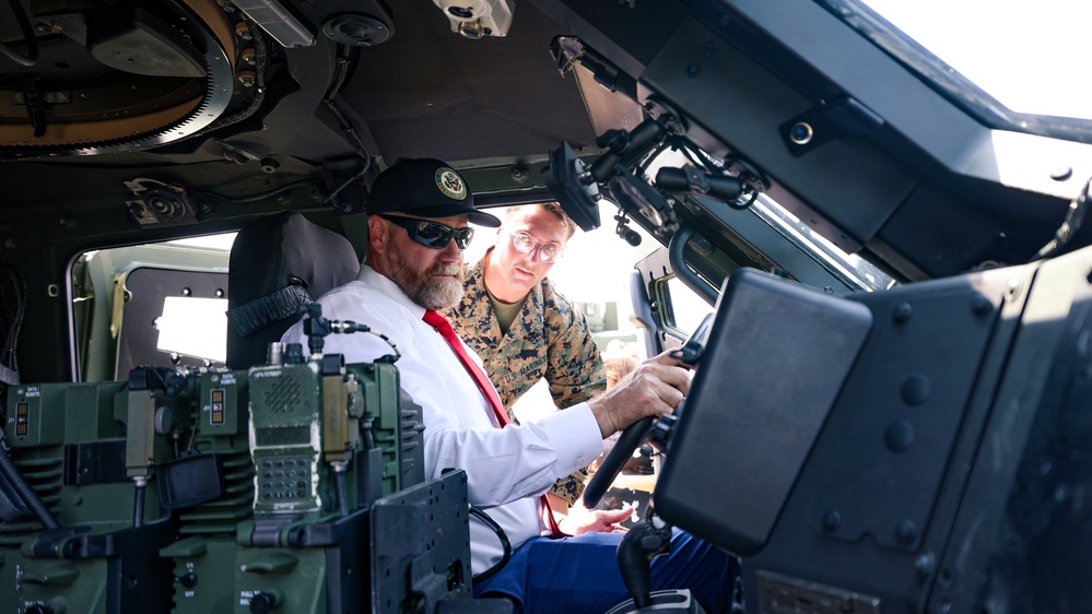 Congressman Tours Marine Corps’ Prepositioning Programs at Blount Island