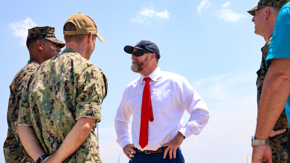 Congressman Tours Marine Corps’ Prepositioning Programs at Blount Island