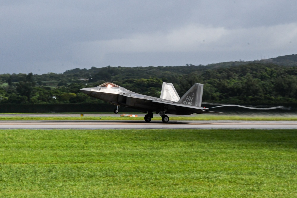 F-22 Raptor Crew Chief for a Day