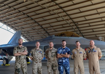 German military members tour USAF F-22A Raptor during Pitch Black 2024