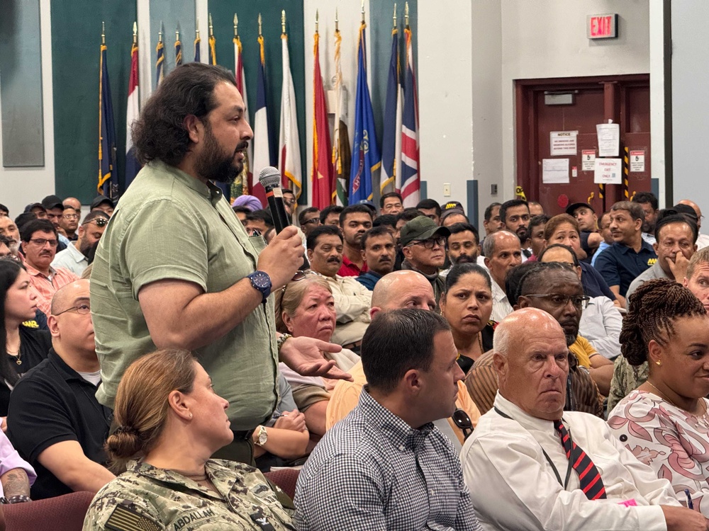 NSA Bahrain Hosts BG Town Hall