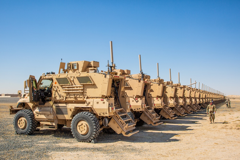 401AFSB issues 38 MaxxPro MRAP vehicles from APS-5 in support of Operation Inherent Resolve