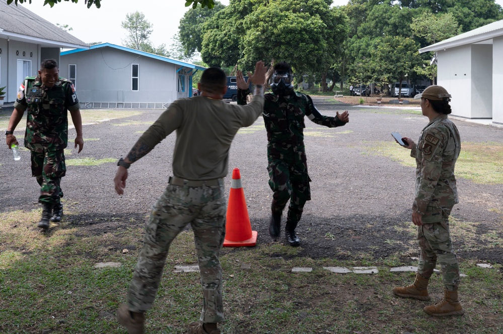 Law enforcement members secure bonds during Cope West 24