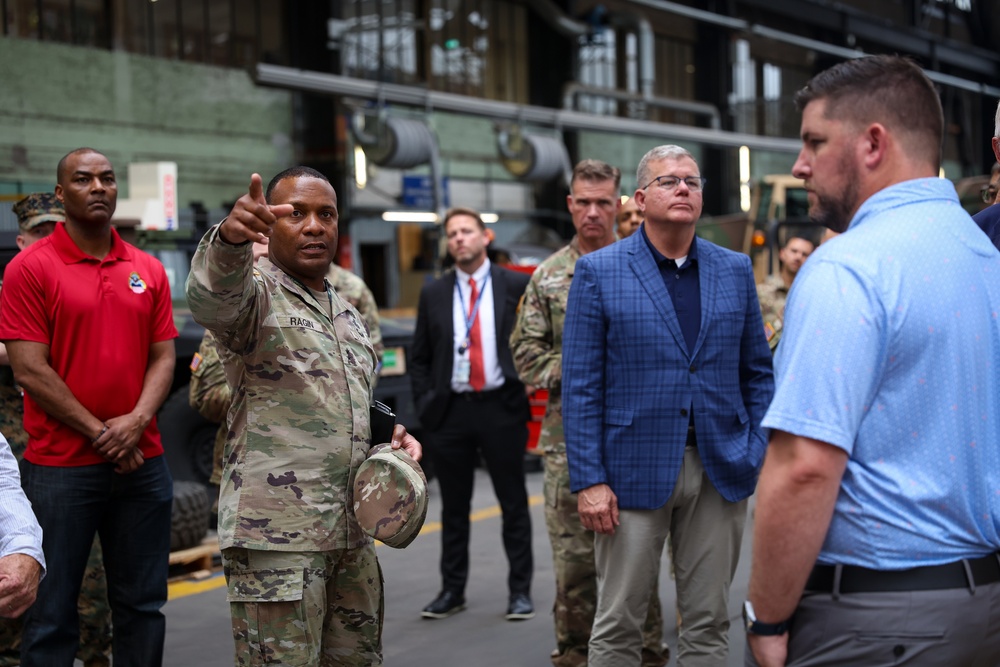 21st Theater Sustainment Command hosts Lt. Gen. Mark Simerly Visit.