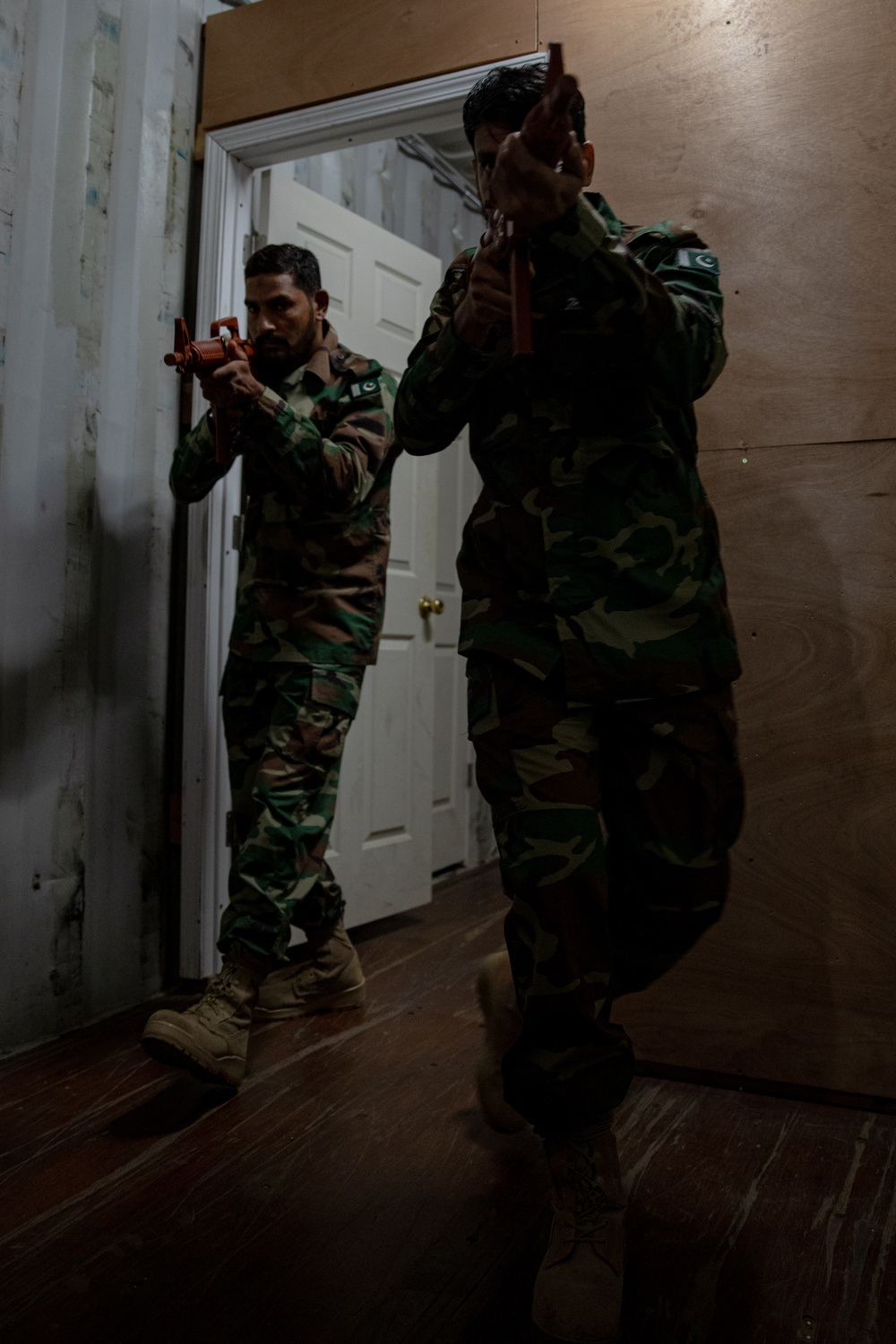 NAVCENT PATFORSWA Conducts VBSS Training with Pakistan Navy