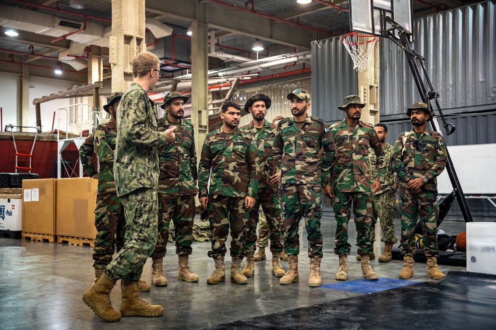 NAVCENT PATFORSWA Conducts Bilateral Training with Pakistan Navy