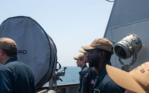 USS Daniel Inouye Conducts PASSEX with Pakistan Navy’s PNS Yarmook