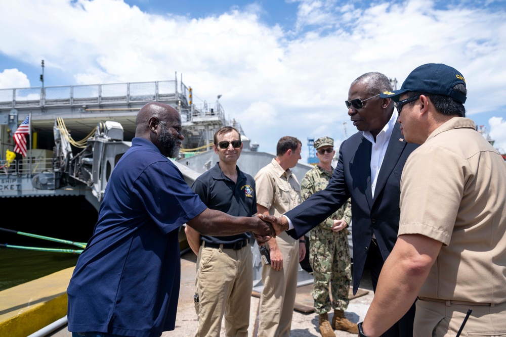 SD Visits U.S., Philippine Leaders in Subic Bay, Philippines