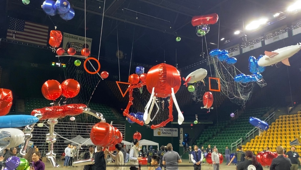 Battle Blimps: ONR-Sponsored STEM Contest Shows Creativity of Student Engineers