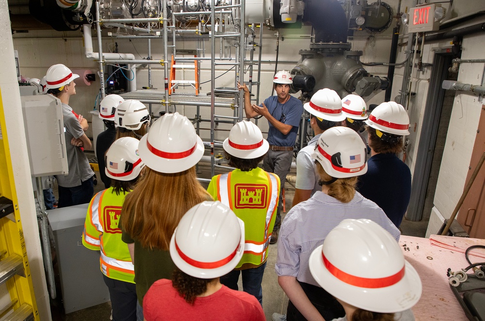 U.S. Army Corps of Engineers, Omaha District summer interns tour Gavins Point Dam