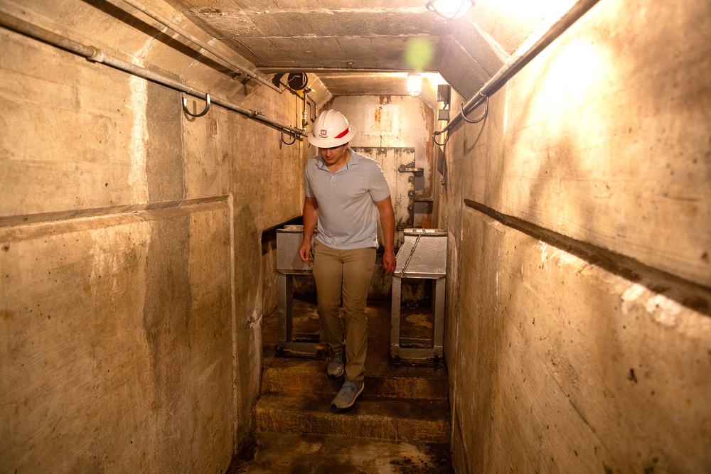 U.S. Army Corps of Engineers, Omaha District summer interns tour Gavins Point Dam