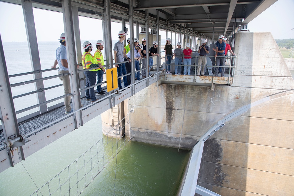 U.S. Army Corps of Engineers, Omaha District summer interns tour Gavins Point Dam