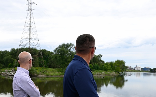 USACE Buffalo District hosts LDP III on the Niagara River