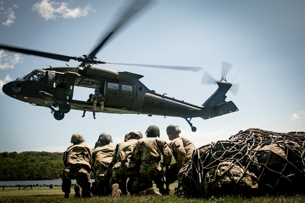 West Point Air Assault School supported by New Jersey Aviation