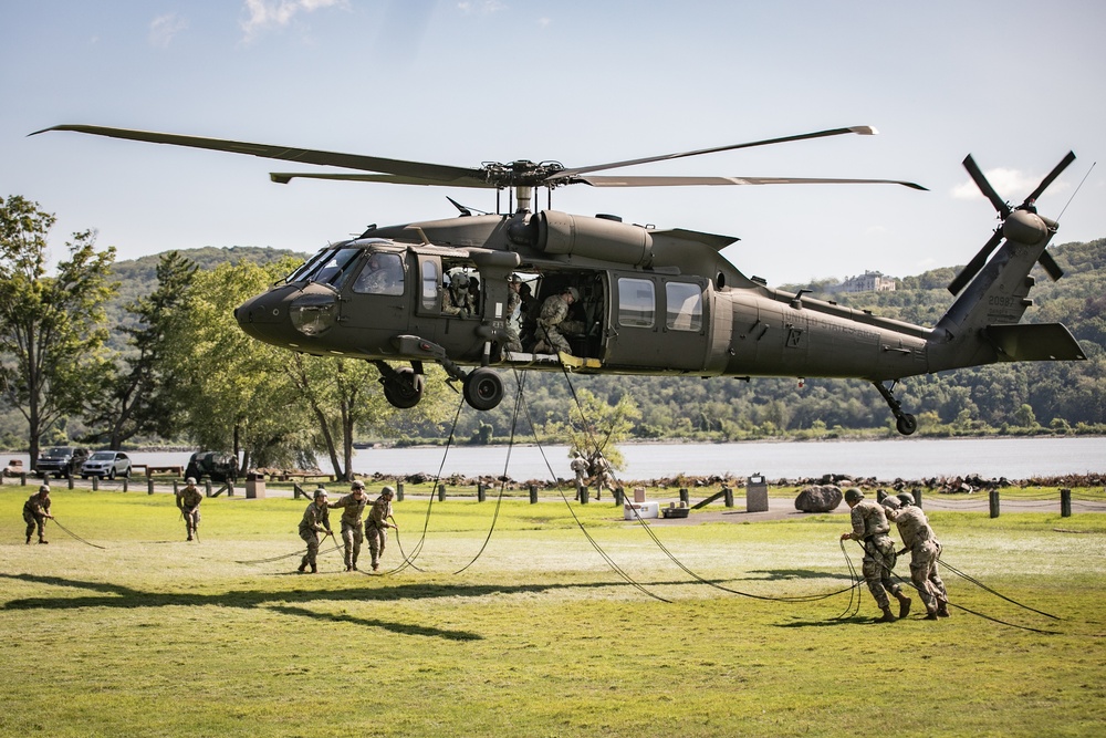 West Point Air Assault School supported by New Jersey Aviation