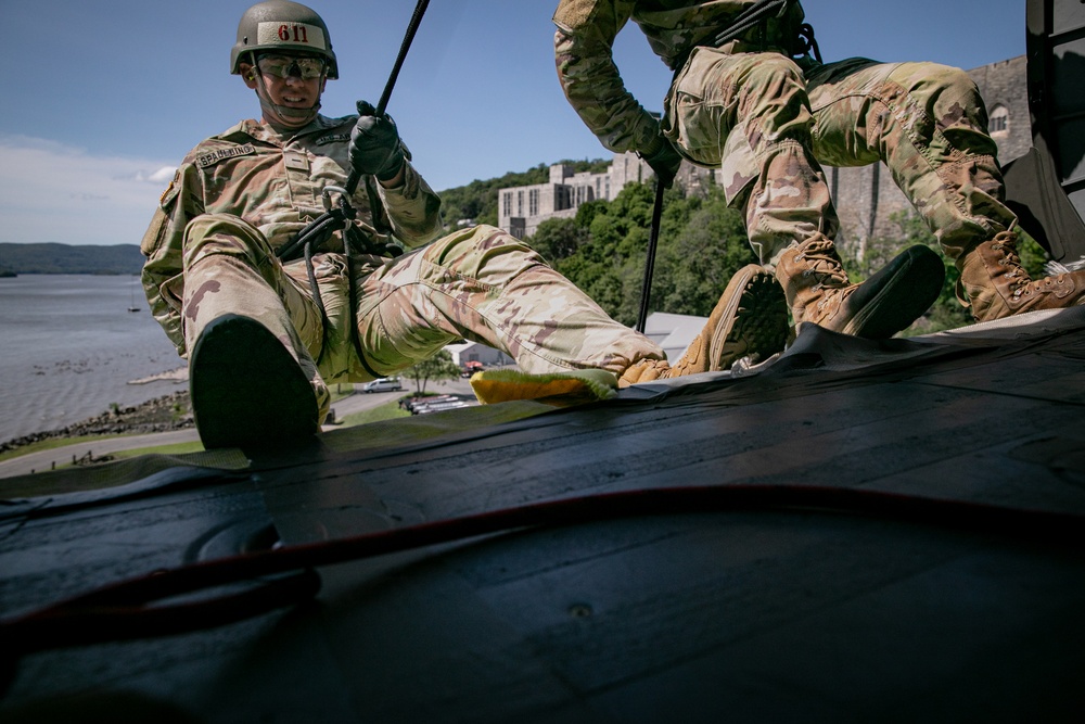 West Point Air Assault School supported by New Jersey Aviation