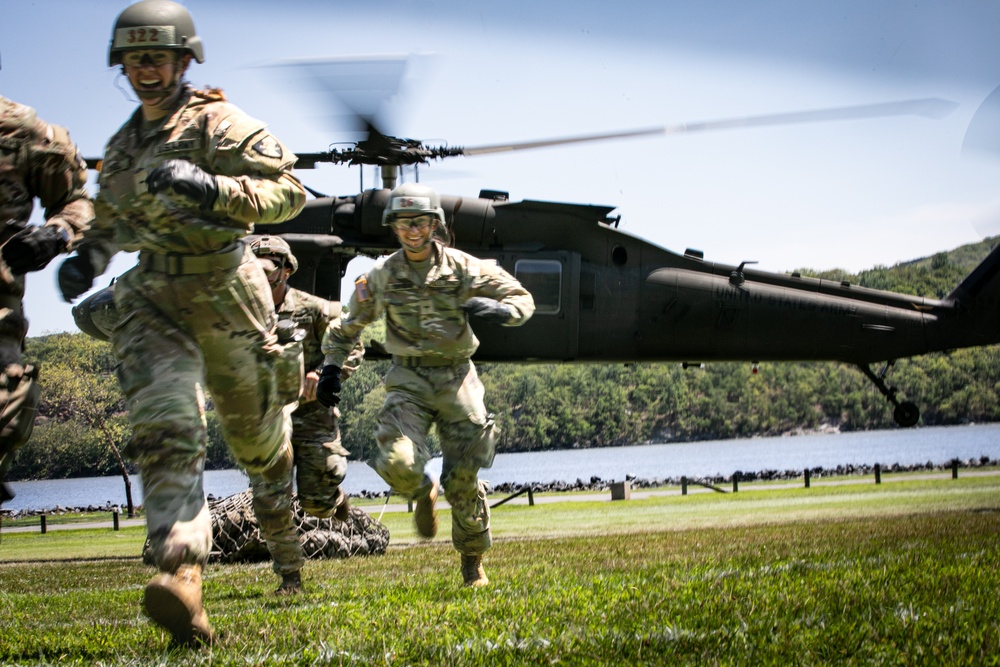 West Point Air Assault School supported by New Jersey Aviation