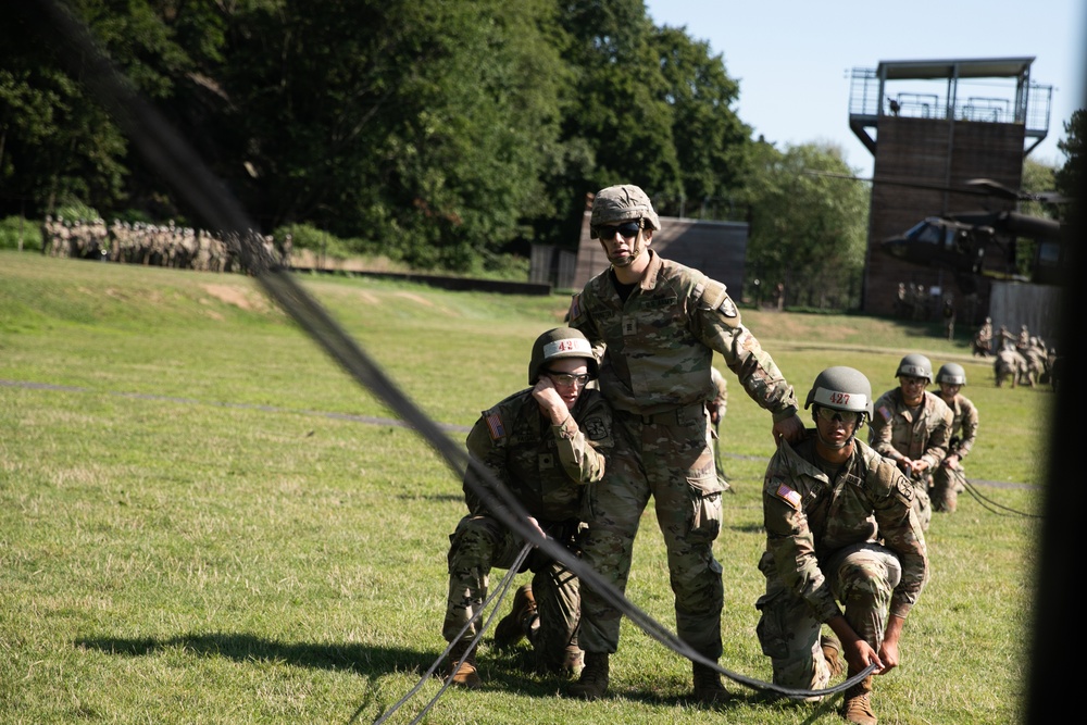 West Point Air Assault School supported by New Jersey Aviation