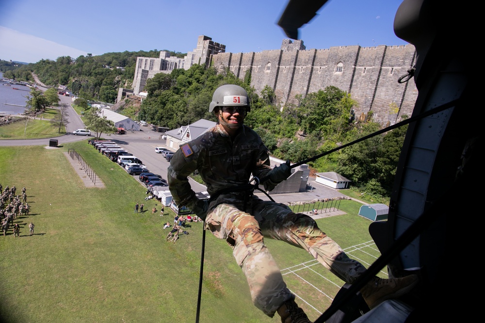 West Point Air Assault School supported by New Jersey Aviation