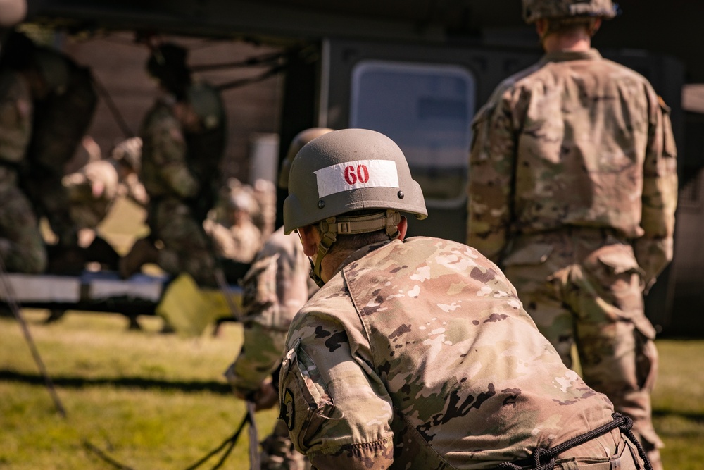 West Point Air Assault School supported by New Jersey Aviation