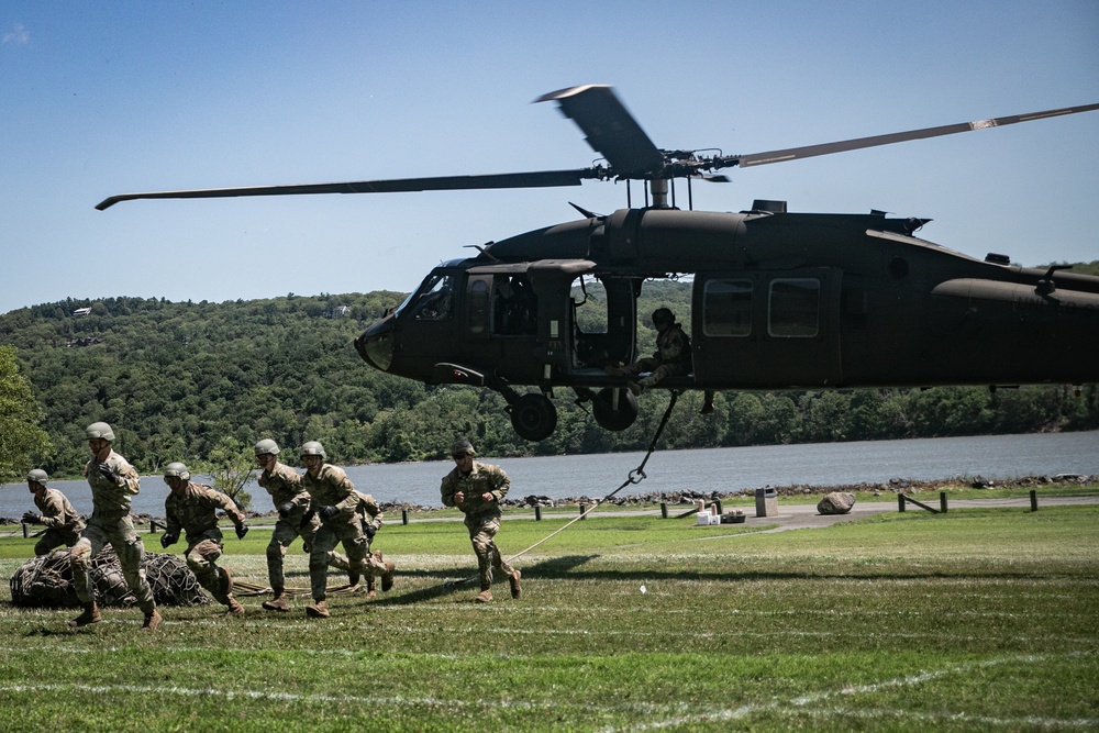 West Point Air Assault School supported by New Jersey Aviation