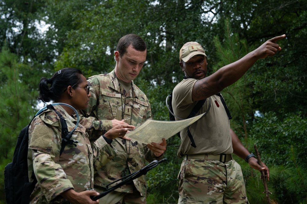 Chaplain candidates learn land navigation during Initial Candidate Training