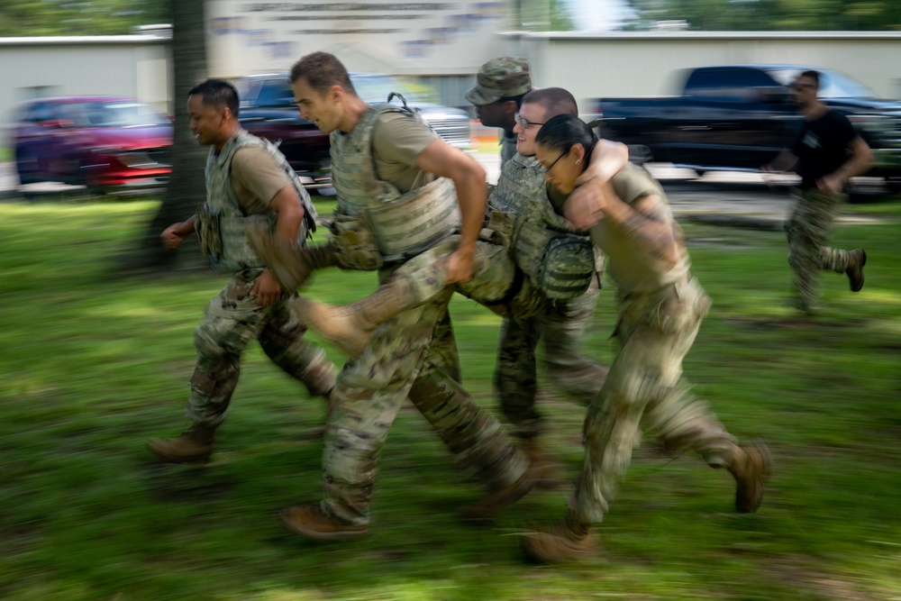 Chaplain candidates learn TCCC from 5th Combat Communications Group